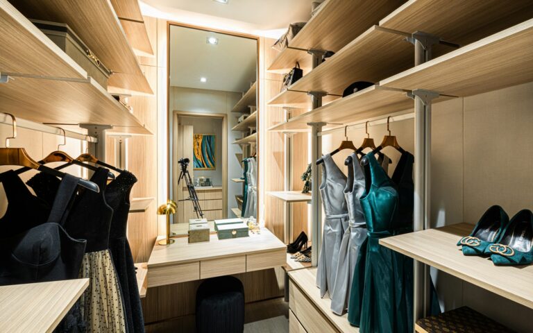Walk in closet